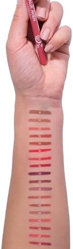 Suya Dayanıklı Uzun Süre Kalıcı Yumuşak Dudak Kalemi - Staying Power Lip Pencil 56 Red - Görsel 2