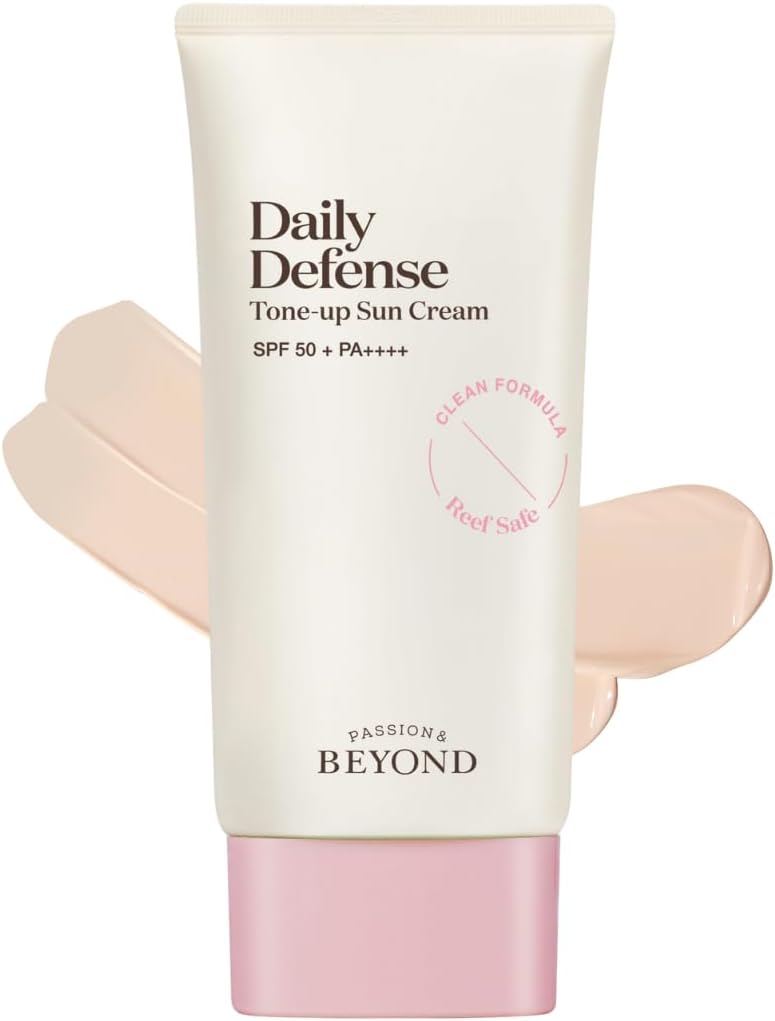 Alternative view of Daily Defense Tone-Up Sun Cream SPF50+ PA++++ Aydınlatıcı & Renk Eşitleyici Güneş Kremi 50 ml