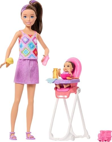 Bebek Bakıcısı Skipper oyun seti, kahverengi saçlı yetişkin ve küçük bebek, mama sandalyesi ve yiyecek dahil 8 aksesuar, JJB44 - Görsel 3