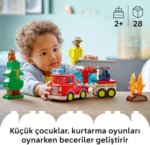 Kasabası Hortumlu İtfaiye Aracı ve İtfaiyeci 10473-2 Yaş ve Üzeri Çocuklar için İtfaiyeci Figürü, Sincap, Balta ve Anahtar İçeren Eğitici Oyuncak Yapım Seti, Hediye Fikri (28 Parça)
