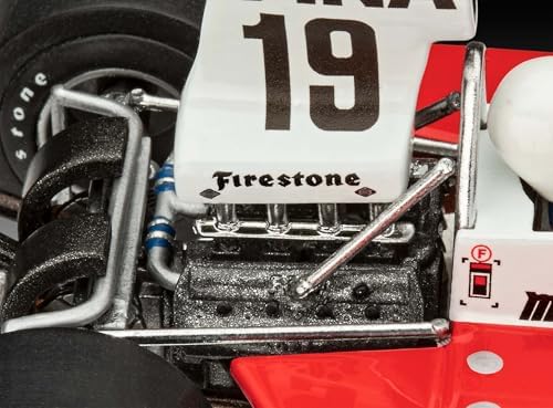 Alternative view of Surtees TS16/03 Model Kit