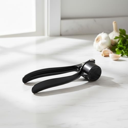 Alternative view of Paslanmaz Metal Döküm Sarımsak Ezici ve Presi – Ergonomik Saplı Profesyonel Sarımsak Kırıcı, Kolay Temizlenen Ağır Döküm Gövde (15.5 cm, Mat Siyah)