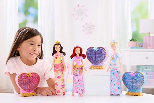 Alternative view of Mattel Filmden ilham alan Mattel  Prensesi Cinderella bebek, aksesuarlar, kalp şeklinde değerli taş kutusu ile çocuk yüzüğü dahil 8 sürpriz ve 9 parça, JHL50
