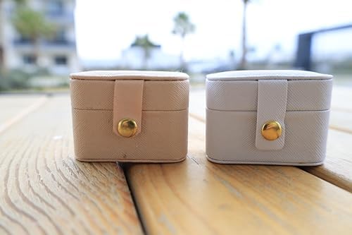 Mini Takı Kutusu Organizer – Çıtçıtlı, Yüzük Küpe Saklama Kutusu, Kompakt Mücevher Kutusu, Seyahat Tipi (Farklı Renkler) (Ten)