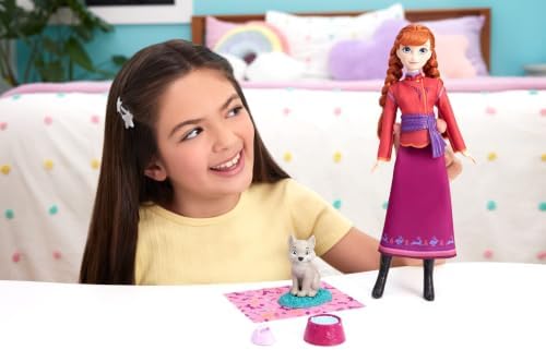 Alternative view of Mattel  Karlar Ülkesi Anna Bebek ve Yavru Kurt Figürü, yavru kurdun yatağı ve battaniyesi dahil 4 aksesuar, JFG17