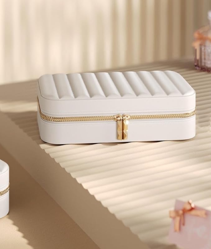 Premium Takı Organizeri, Beyaz Mücevher Kutusu, Gold Renk Fermuarlı, Yüzük ve Küpe Bölmeli, 21x11x6 cm