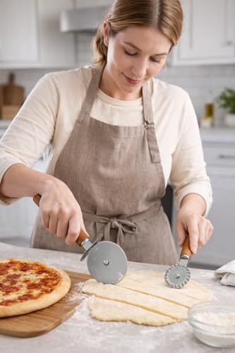 2’li Hamur Kesici Rulet Seti, Düz ve Tırtıklı Pizza ve Makarna Kesici, Ahşap Saplı Paslanmaz Çelik Mutfak Aleti,Ahşap Saplı Hamur Kesme Ruleti 2’li Set, Pizza Dilimleyici ve Mantı Kesici - Görsel 3