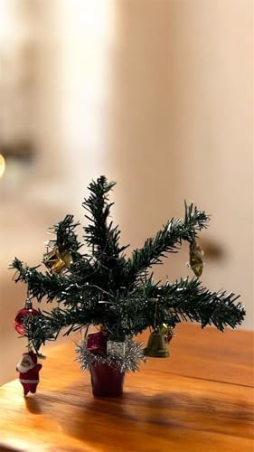 Mini Yılbaşı Ağacı, LED Işıklı, Kırmızı Saksılı, Yeşil ve Kırmızı, 25 cm, Plastik Yapay Çam, Noel Baba Süslemeli, Masa Üstü Dekoratif