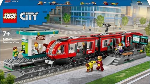 City Şehir Merkezi Tramvay İstasyonu 60423-7 Yaş ve Üzeri Kız ve Erkek Çocuklar için 6 Minifigür ve 1 Yardımcı Köpek Figürü İçeren Araç Yapım Seti, Doğum Günü Hediyesi Fikri (811 Parça)