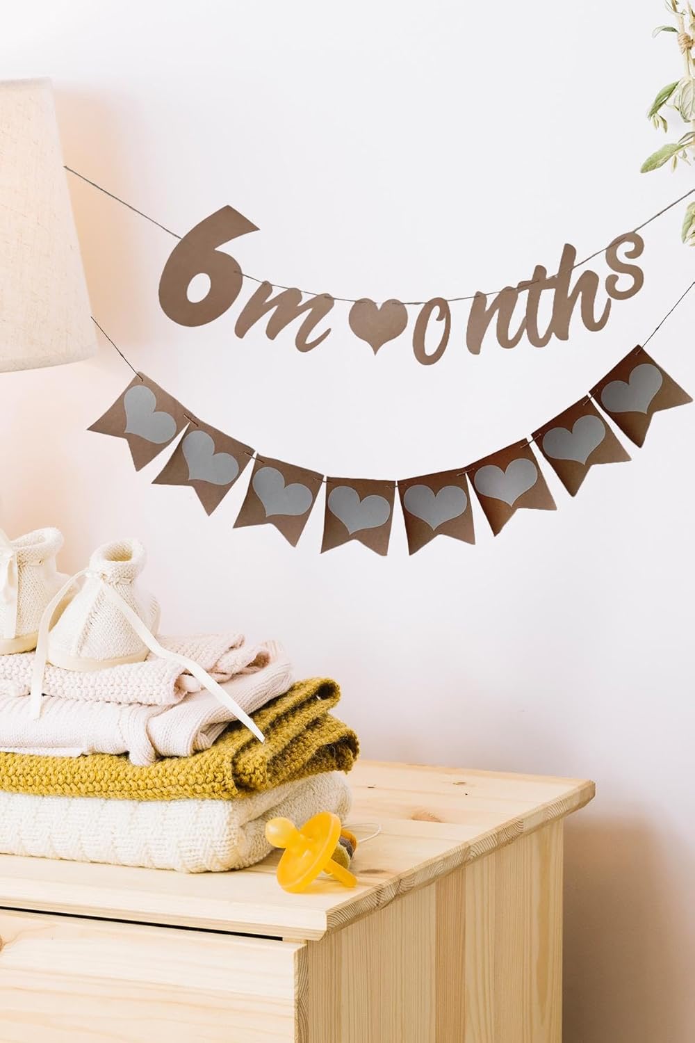 Alternative view of Elyazılı 6 Months Kraft Retro Banner Ve 8 Li Kraft Kalp Banner Süs 2 Li Set