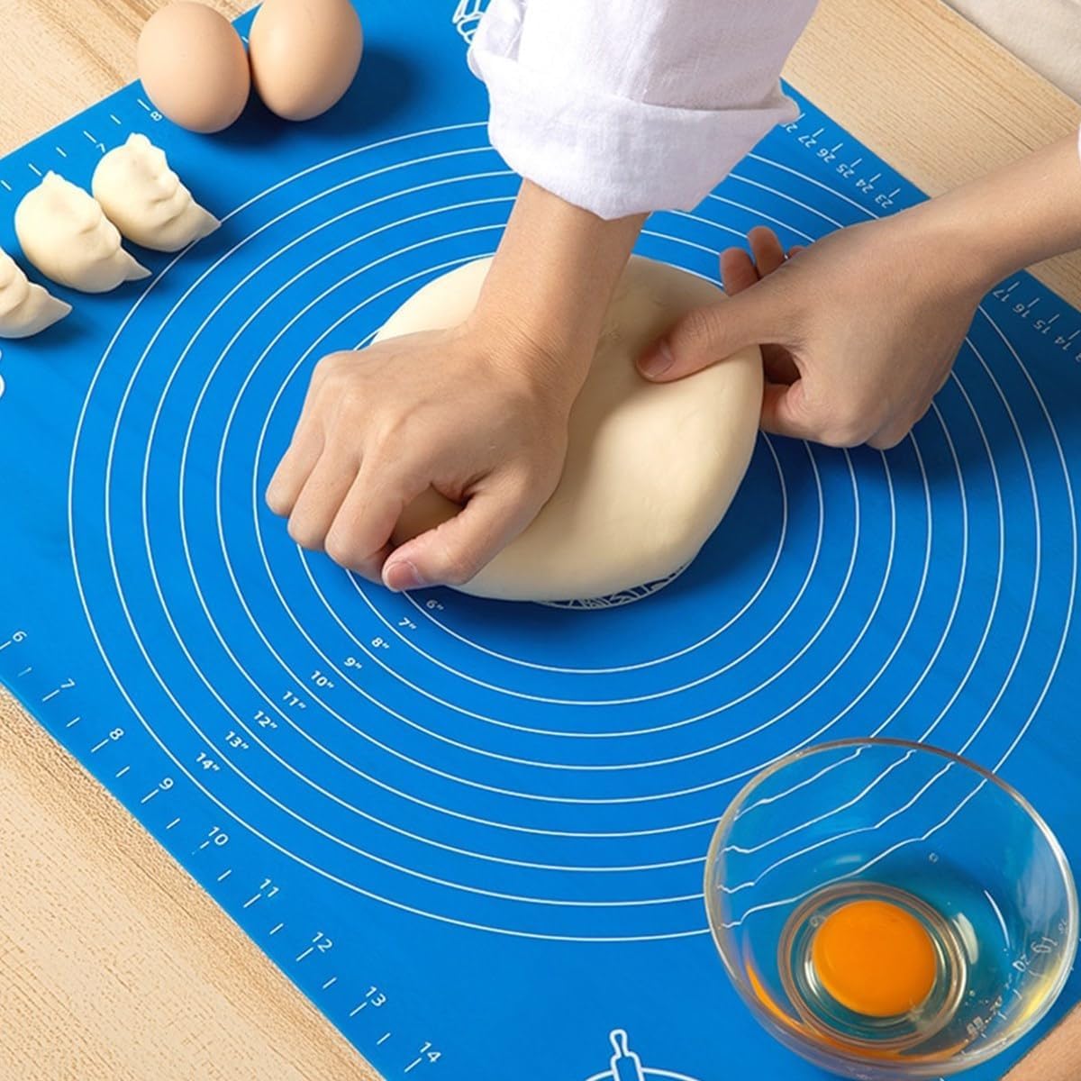 Alternative view of 40x50 cm Silikon Hamur Açma Matı - Yapışmaz ve Kaymaz Ölçülü Hamur Yoğurma Matı - Mantı, Ekmek, Makarna ve Pasta İçin Gıda Sınıfı Silikon Mutfak Hazırlık Gereci (Renk Stok Durumuna Göre Gönderilir.)