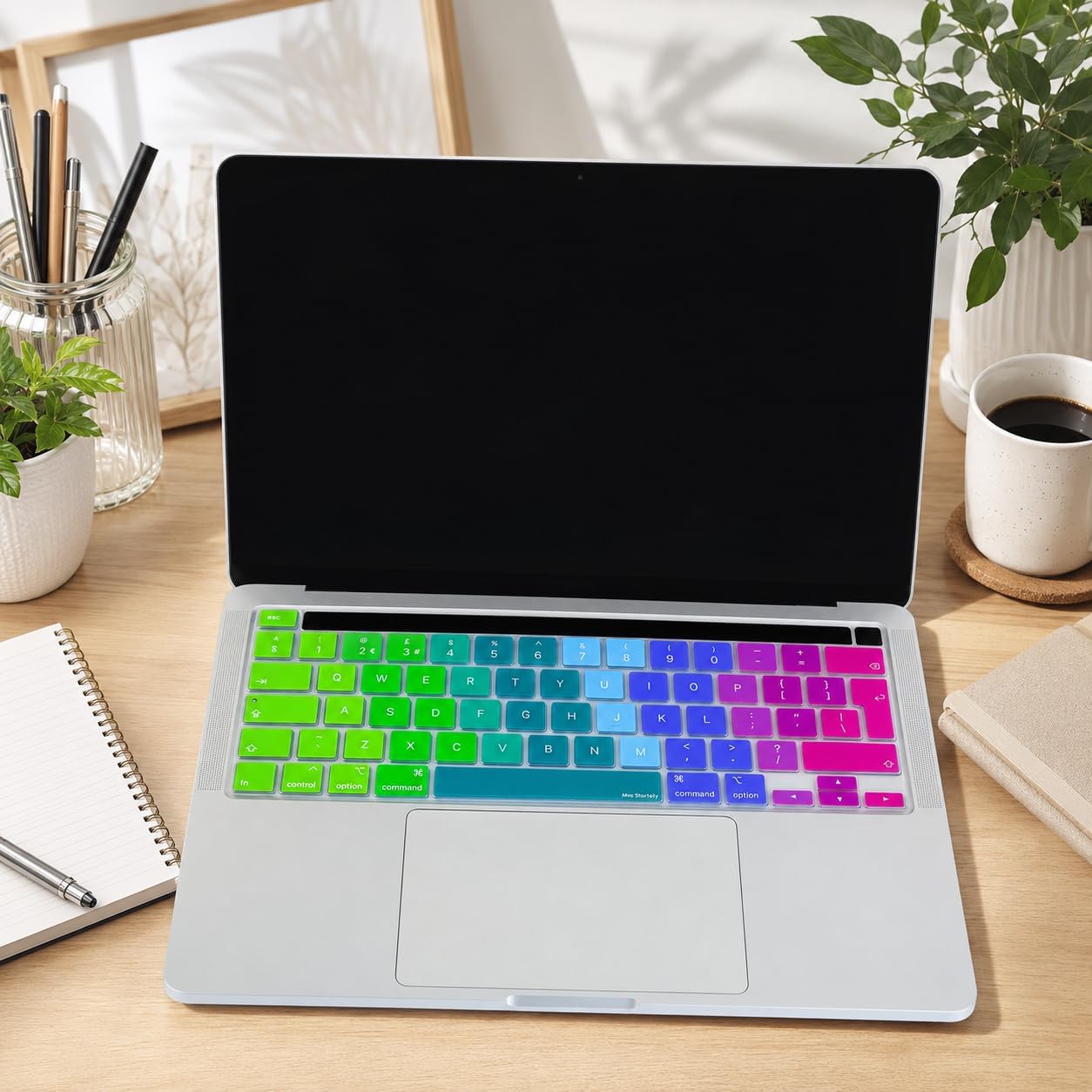 MacBook Pro Avrupa İngilizce Klavye Koruyucu UK ISO Ters L Enter A2338 M1 M2 A2251 A2289 A2141 Uyumlu Silikon Keyboard Cover Touch Bar Pembe Yeşil